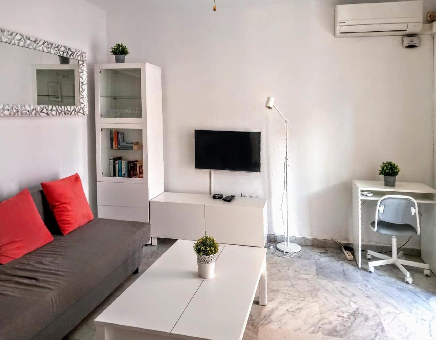 Ana Apartamento *
